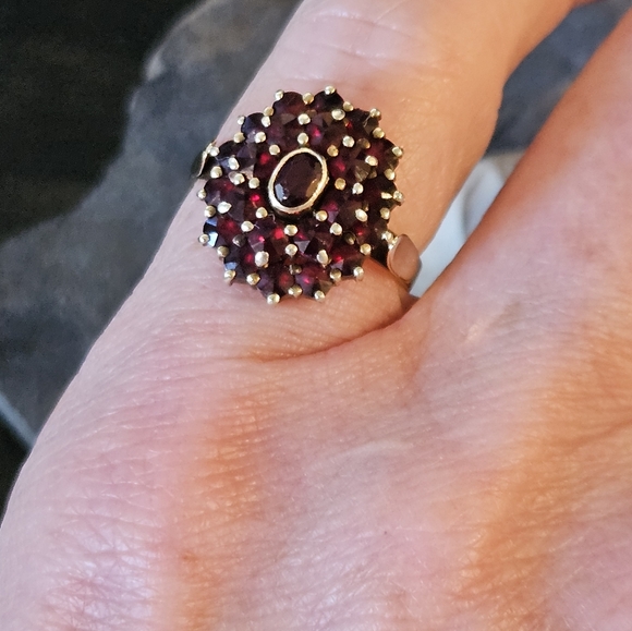 Vintage Bohemian Garnet 14K Yellow Gold Ring - Picture 8 of 15